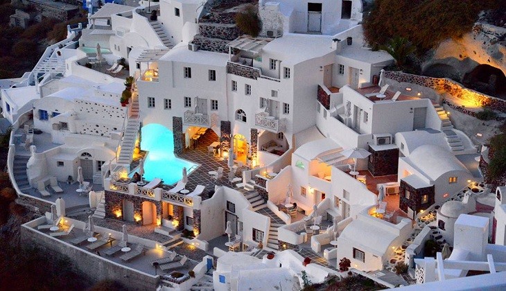 Màu trắng của Santorini