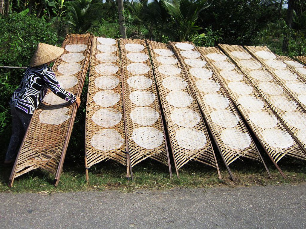 Làng nghề bánh tráng Túy Loan Đà Nẵng

