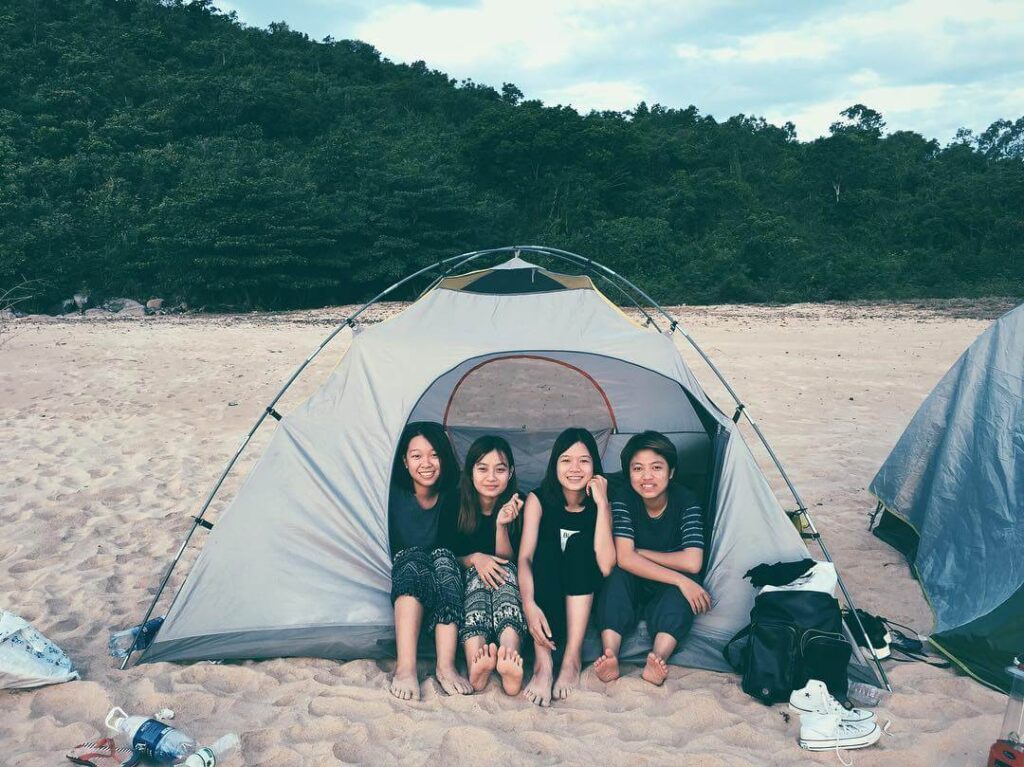 cắm trại tại Nam Ô

