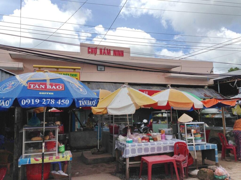 Chợ Hàm Ninh - Phú Quốc