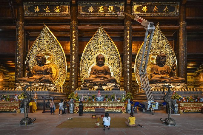 Tam Điện chùa Tam Chúc.