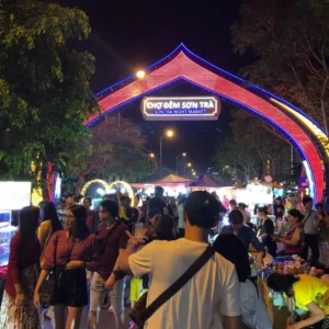 Chợ đêm Sơn Trà ở Đà Nẵng – Review chi tiết từ A-Z