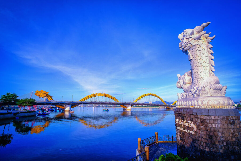 Những cây cầu ở Đà Nẵng
